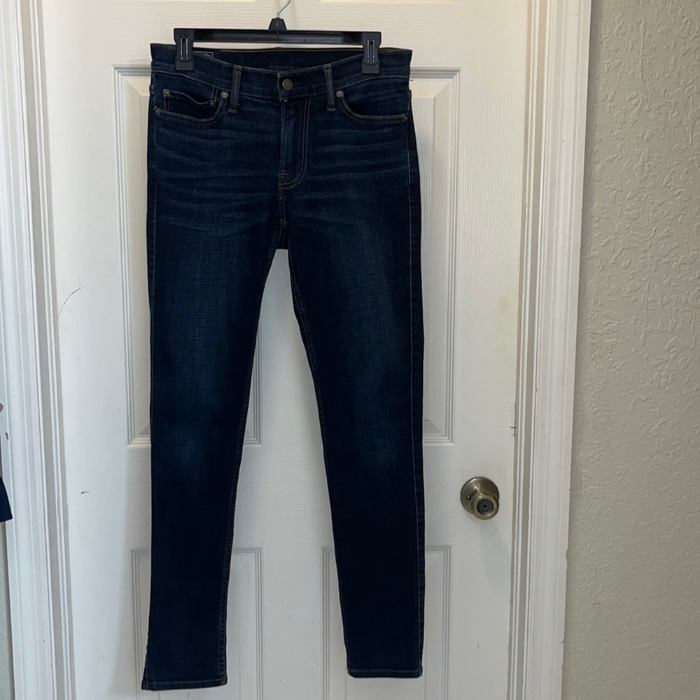 Abercrombie Super Slim Felix jeans.
